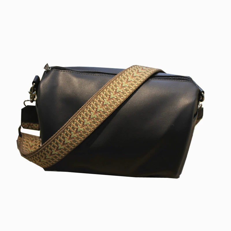 South Korea Ins Crossbody Bag Minimalist Design Niche Style Men's Shoulder Bag Schoolgirl Bag Soft Leather Zip Backpack iPad Bag