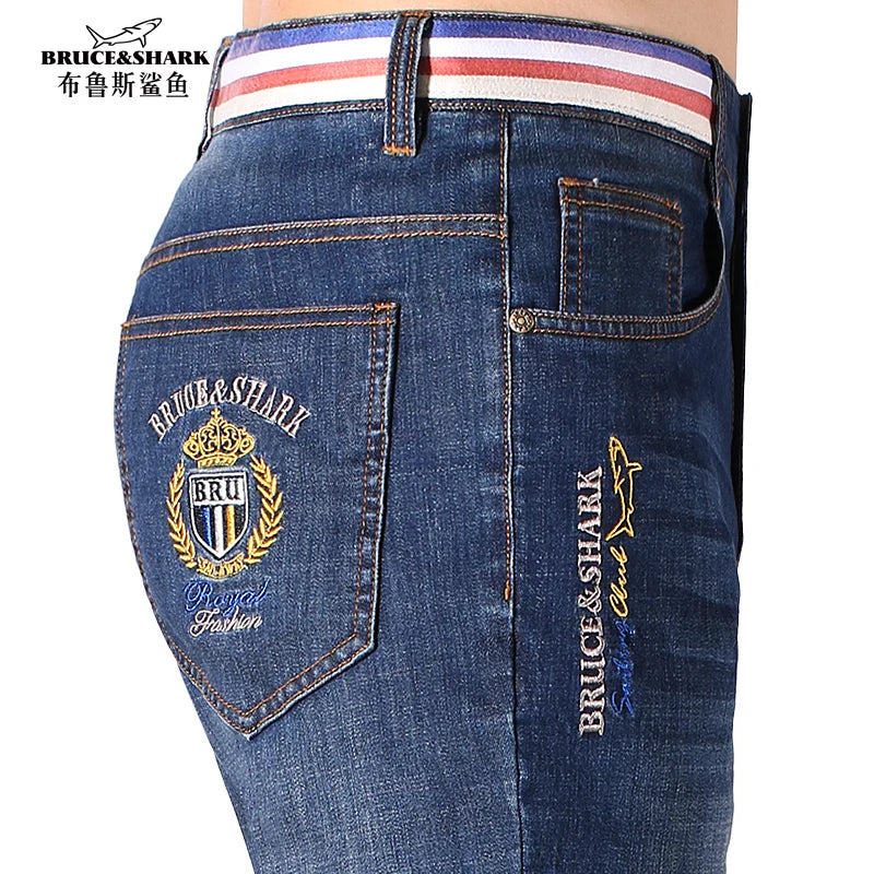 2023 New Summer Men's Jeans Stretching Cotton Loose Straight Casual Fashion Denim Jeans men's pants big size 8528 Bruce&Shark